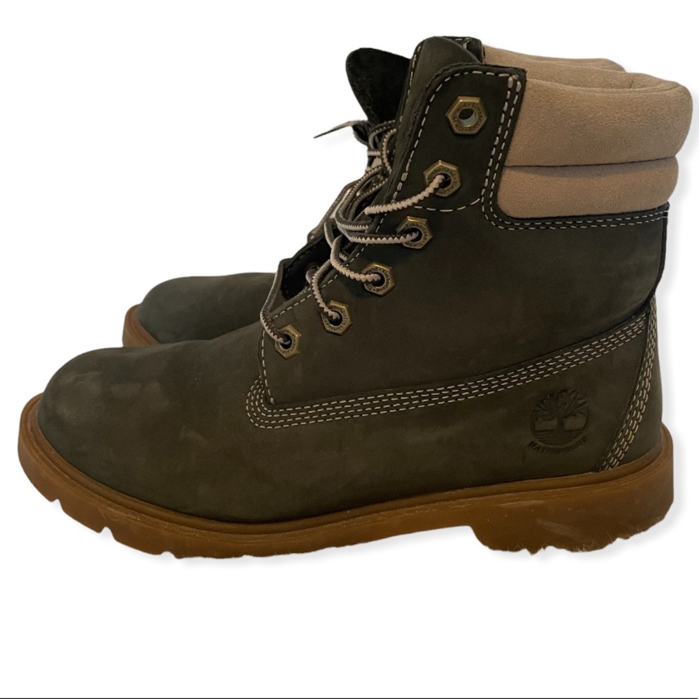 Timberland 6 Inch Premium Waterproof A2559  BOOTS US Womens size 6.5